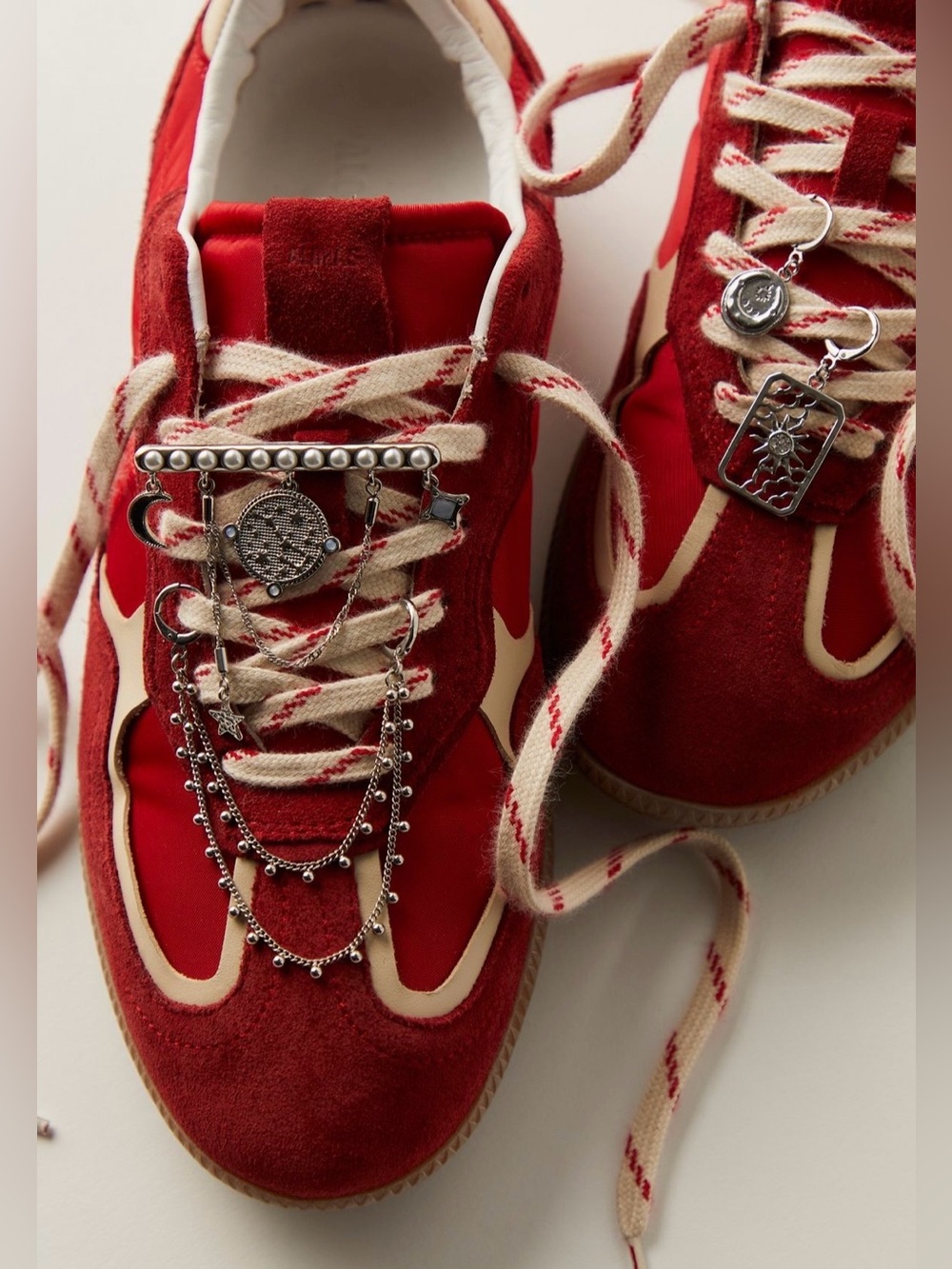 Free People Shoe Charm and Pin Pack in silver celestial New - Picture 5 of 5